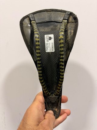 Sillín Tune Speedneedle Alcántara