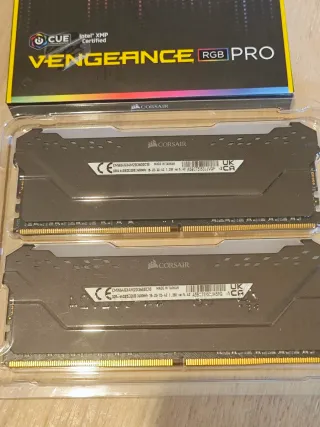 Corsair Vengeance RGB PRO DDR4 64GB (2x32GB)