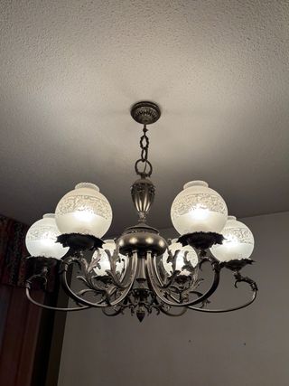 Lámpara de techo de cristal y metal