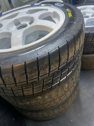 slick michelin de agua en 15”