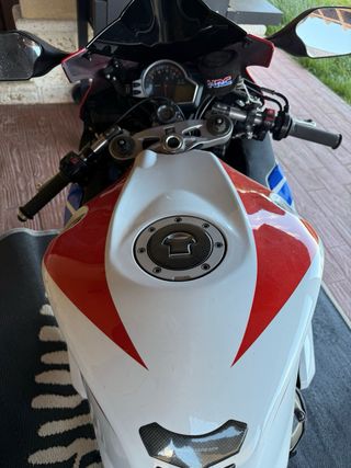 Honda CBR 1000 RR - Moto Deportiva