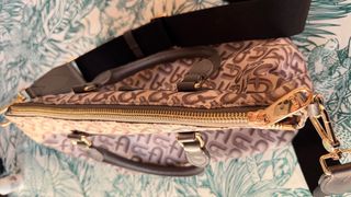 Bolso Furla Original Beige y Gris negro
