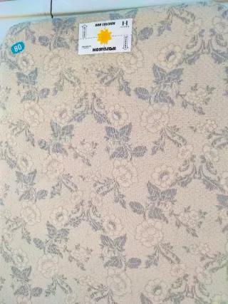 Base tapizada con patas 80x180