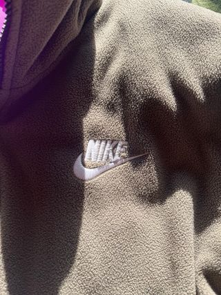 Chaqueta Nike reversible rosa y verde