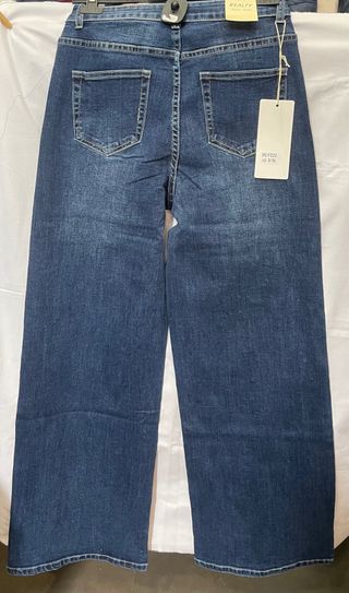 Pantalones vaqueros con pedrería