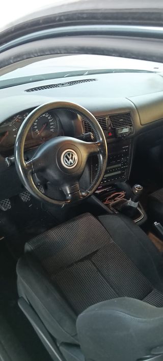 Volkswagen Golf 2002