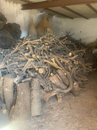 Leña de olivo para chimenea