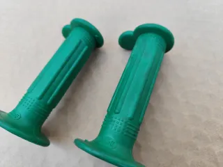 Puños Verdes lengüeta