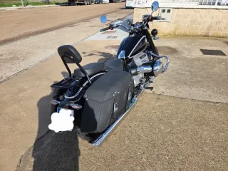 BMW R18 Classic Negra