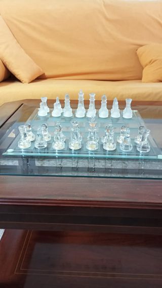 Juego de Ajedrez de Cristal Elegante