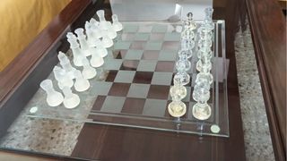 Juego de Ajedrez de Cristal Elegante