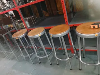 Taburete alto madera y aluminio 68 cm