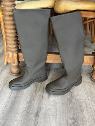 Botas altas verdes de agua