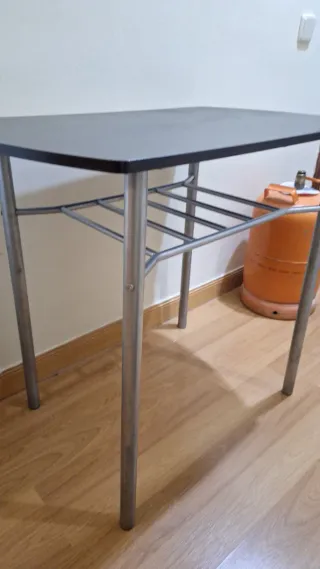 Mesa de cocina madera y metal