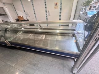 Vitrina expositora refrigerada