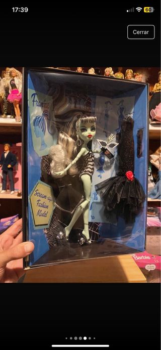Barbie Skullector Monster High Frankie