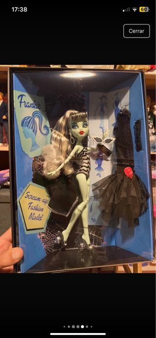 Barbie Skullector Monster High Frankie