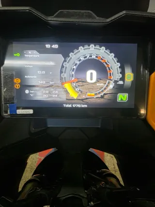 Zontes 703f Adventure Azul/Naranja 1750km