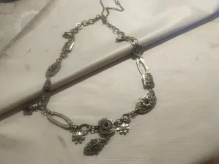 Collar antiguo plata con adornos
