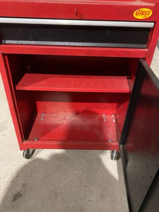 Caja de herramientas con ruedas