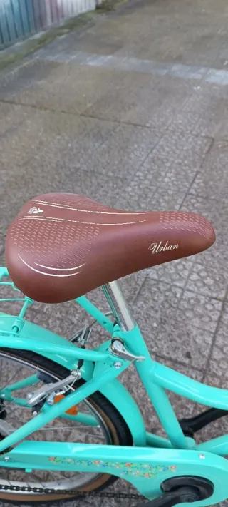 Bicicleta Aguamarina 24 prácticamente nueva