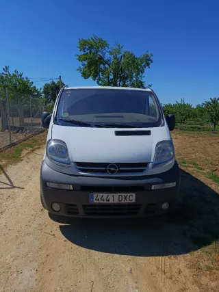 Opel Vivaro 2006