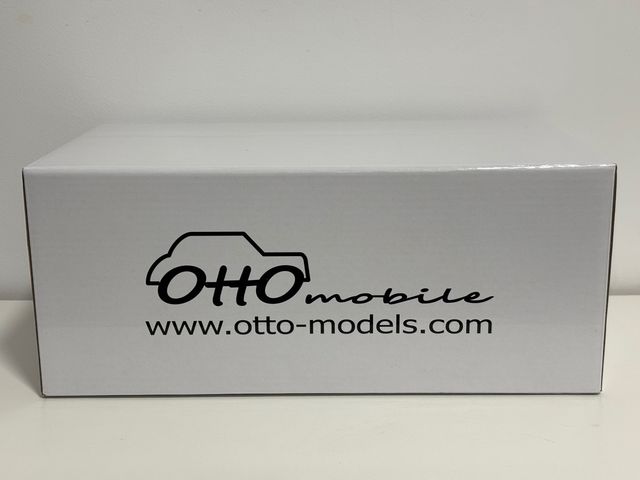 Citroën Saxo VTS Ottomobile escala 1/18