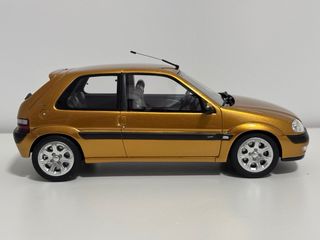 Citroën Saxo VTS Ottomobile escala 1/18