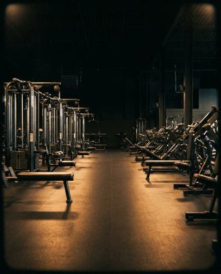 VENTA DE MAQUINARIA PROFESIONAL PARA GIMNASIOS