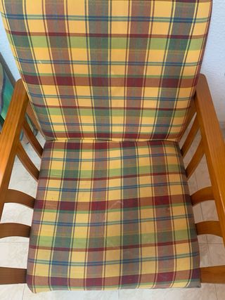 Sillón individual de 1 plaza  de madera y tela