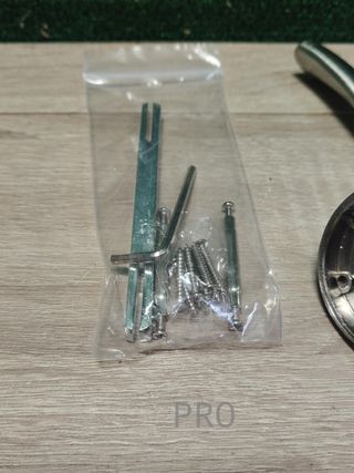 Manetas para puertas de interior Emuca