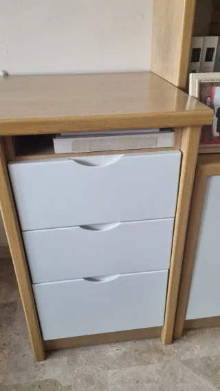 Mesa de estudio madera y 3 cajones blancos