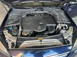 Mercedes C 300 ed-- híbrido.- 150.000 kms.