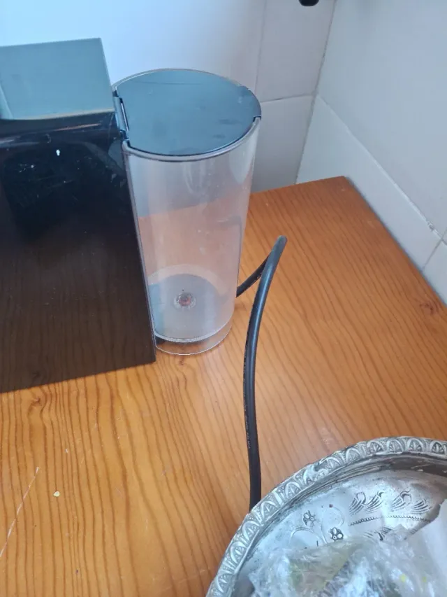 Cafetera Nespresso Krups Negra