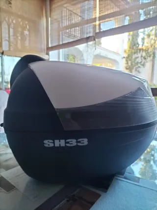 Baúl Moto SYM Negro y Blanco