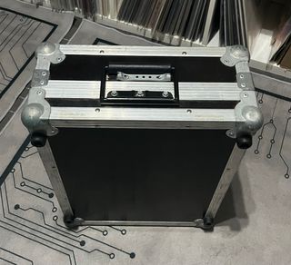 DJM750 MK2 + flightcase + decksaver