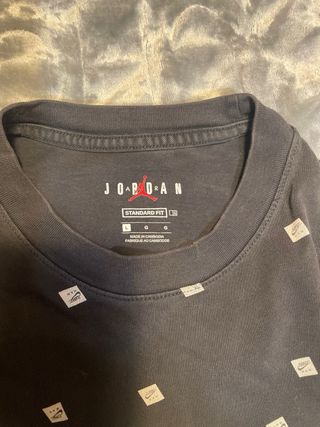 Camiseta Jordan Negra Estampada