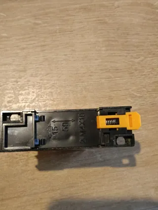 6 Relés HH62P AC24V