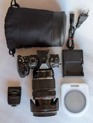 Olympus OM-D E-M1 II + Objetivo 12-100mm