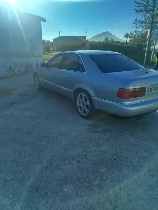Audi S8 1999