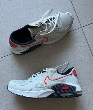 Nike Air Max Excee Talla 46 Rojas y Blancas