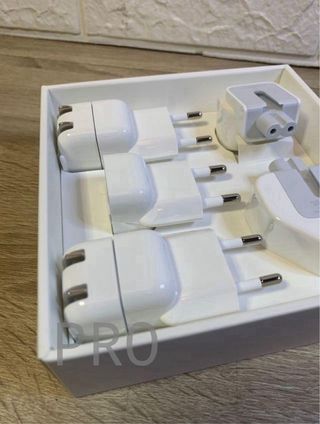 Kit adattatori di viaggio Apple per tutto il mondo