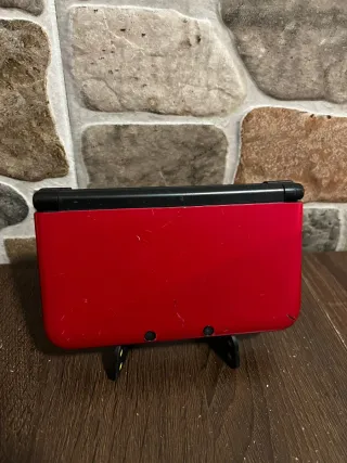 Nintendo 3DS XL Nero/rosso + tanti giochi