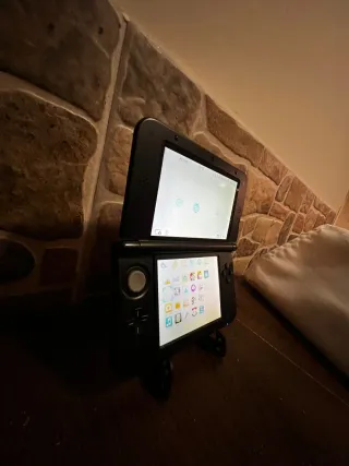 Nintendo 3DS XL Nero/rosso + tanti giochi