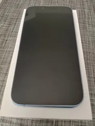iPhone 14 con factura y garantía