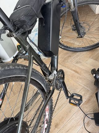 Bicicleta Eléctrica Giant Negra