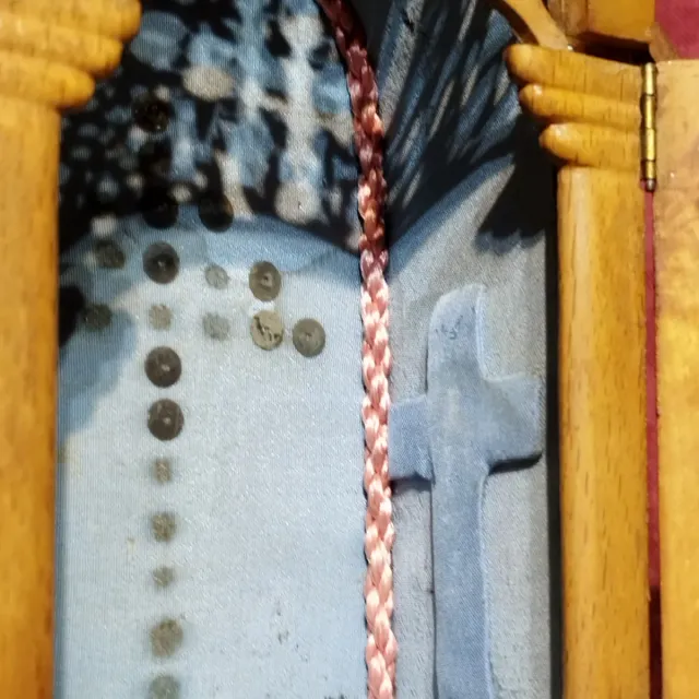 Antigua capilla domiciliaria de madera