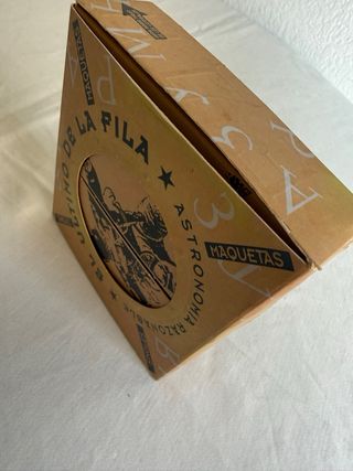 El Último de la Fila Astronomía Razonable 6CD 1994