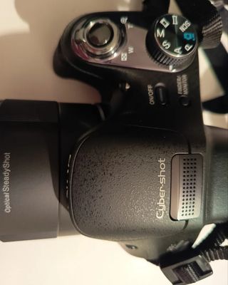 Cámara Sony Cyber-shot 63x Zoom