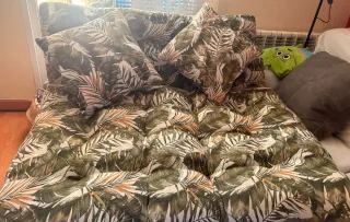 Cojines para palets con estampado tropical